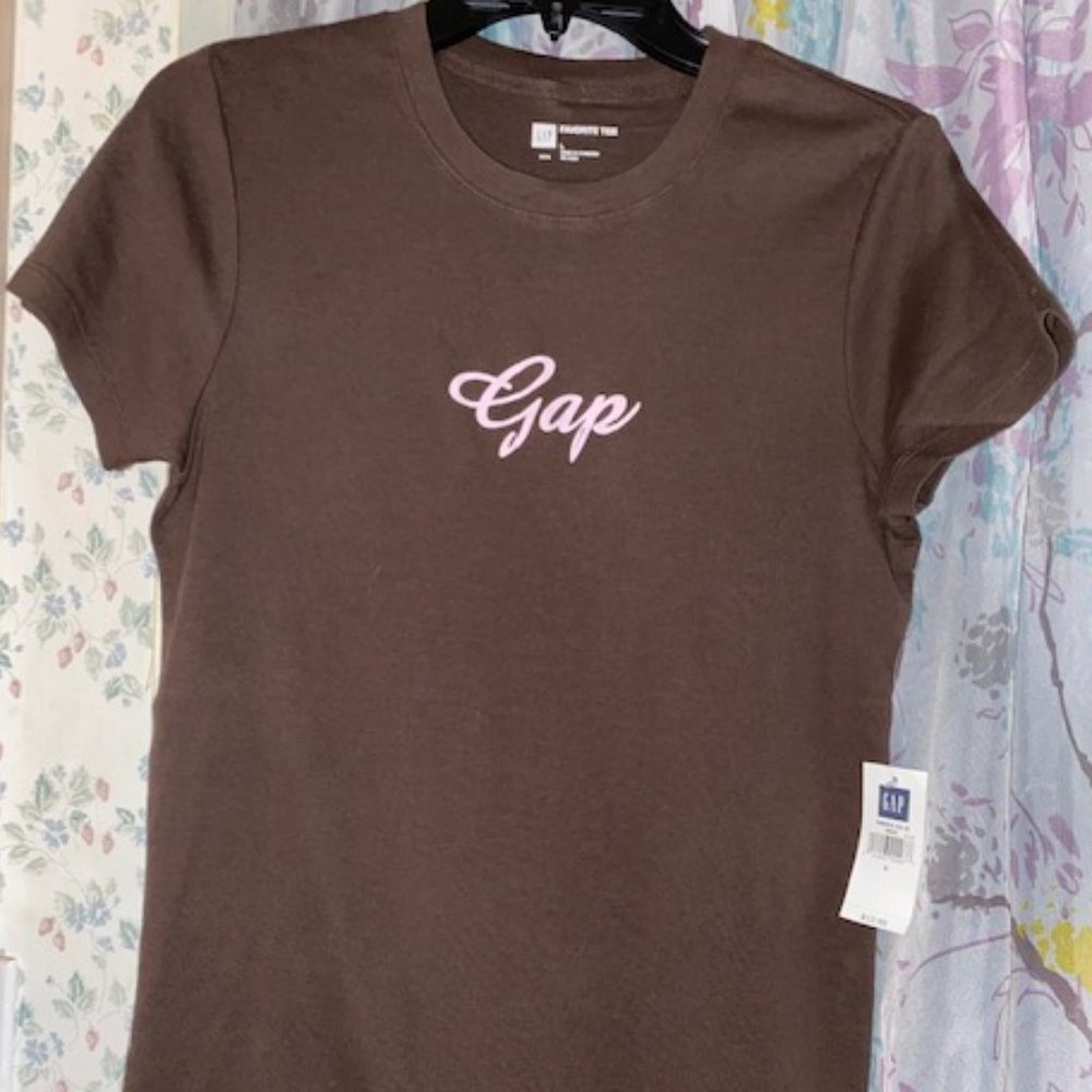 GAP Pink Script Logo Chocolate Tee sz Large